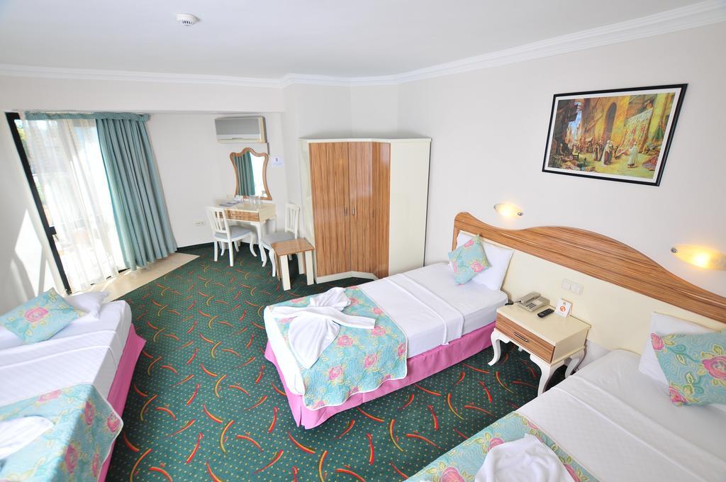 Hotel Pelin フェティエ エクステリア 写真