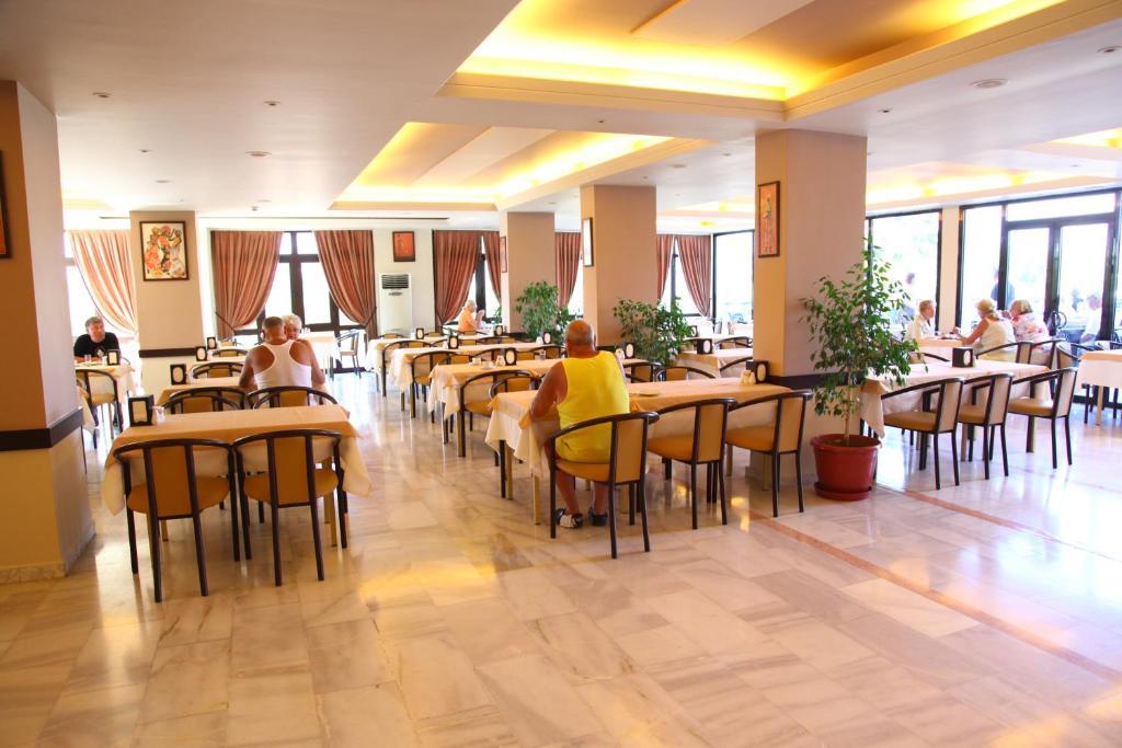 Hotel Pelin フェティエ エクステリア 写真
