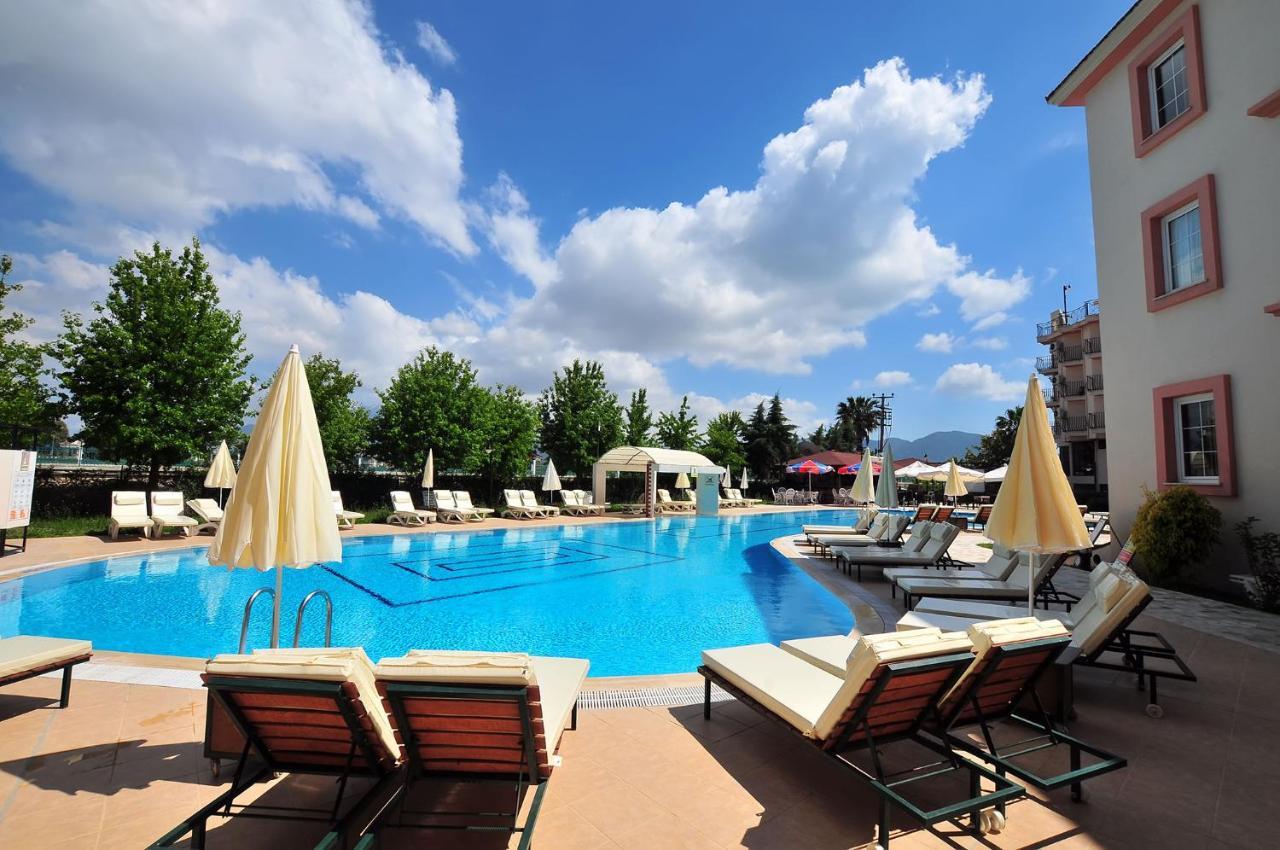 Hotel Pelin フェティエ エクステリア 写真